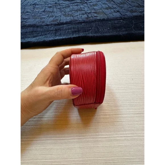 Louis Vuitton Red Epi Leather Round Cosmetic/Jewelry Case - Picture 6 of 9